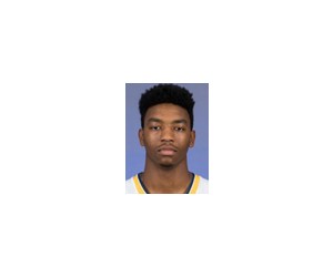 Aaron Jaynes basketball player - C/PF