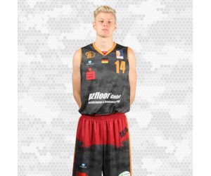 Aaron Kayser basketball player - PF