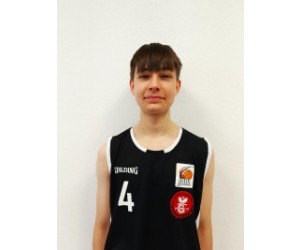 Adrian Glasowski basketball player