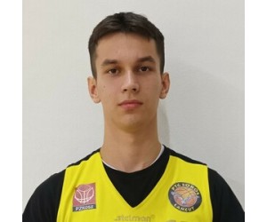 Adrian Nycz basketball player - SF