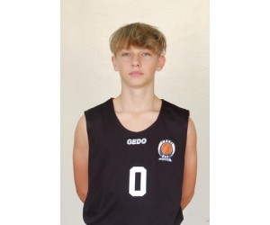 Adrian Tomicki basketball player - PG