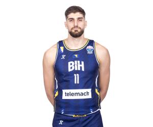 Ajdin Penava basketball player photo 4