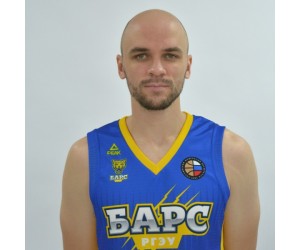 Aleksandr Golyakhov basketball player photo 2