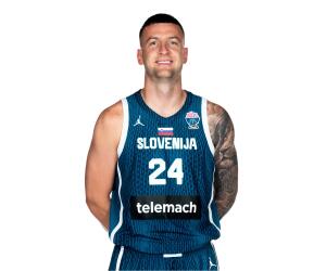Alen Omic basketball player photo 6