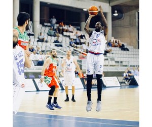Amadou Sidibe basketball player photo 2