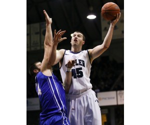 Andrew Chrabascz basketball player photo 1