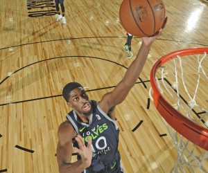 Anthony Brown basketball player photo 1
