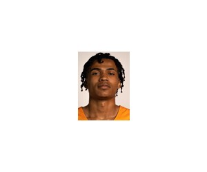 Antwonne Holmes basketball player - G