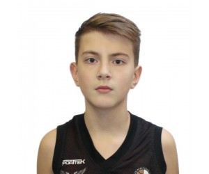 Arseniy Bystrov basketball player