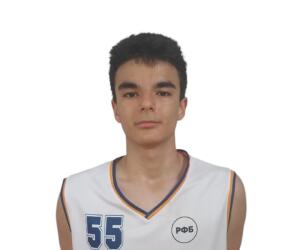 Arseniy Khomenko basketball player