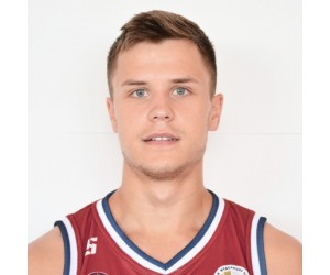 Artem Chevarenkov basketball player photo 3