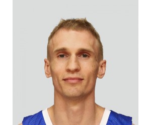Artem Isakov basketball player photo 3