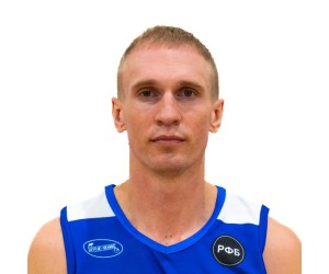 Artem Isakov basketball player photo 6