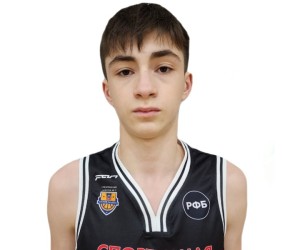Artur Arakelyan basketball player photo 3
