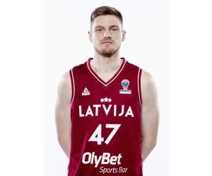 Arturs Kurucs basketball player photo 3