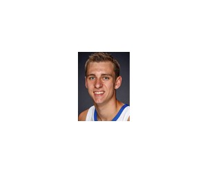 Brennan Canada basketball player - F