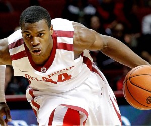 Buddy Hield basketball player photo 2