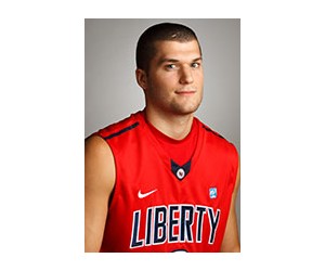 Casey Roberts basketball player photo 1