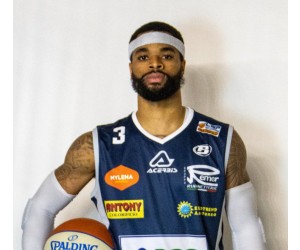 Corban Collins basketball player photo 2