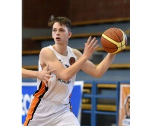 Csaba Kucsora basketball player - G