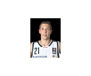 Daniel Theis basketball player photo 1