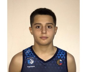 Daniil Ashikhmin basketball player photo 3