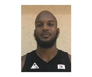 Davie Champagnie basketball player - PF
