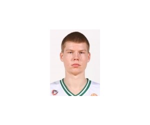 Davis Bertans basketball player photo 1