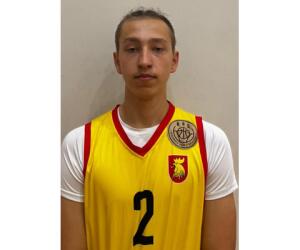 Davis Ludborzs basketball player - PG