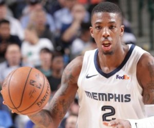Delon Wright basketball player photo 1