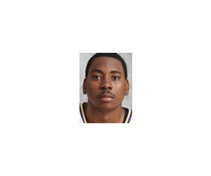 Denzel Bowles basketball player - C