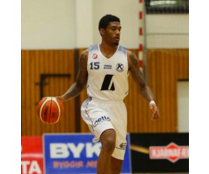 Earl Brown Jr. basketball player photo 1
