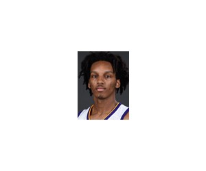 Edra Luster Jr basketball player - C