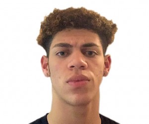 Elijah Walsh basketball player photo 1