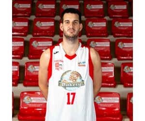 Enzo Cena basketball player - PF/C