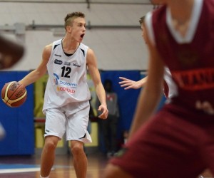 Erik Czumbel basketball player photo 1