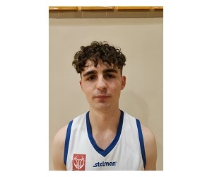 Eryk Marniak basketball player - SF