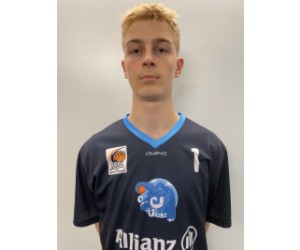 Finley Schonemann basketball player