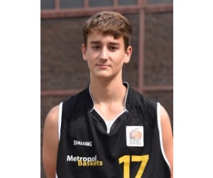 Finn Bromisch basketball player - SF