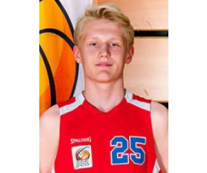 Finn Marten Lohse basketball player - PF