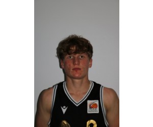 Finn Schilo basketball player - SG
