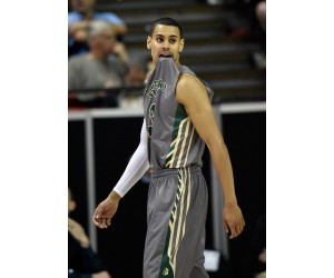 Gian Clavell basketball player photo 1