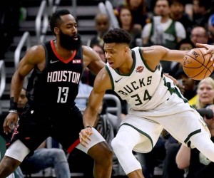Giannis Antetokounmpo basketball player photo 1