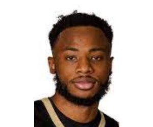 Hall Elisias basketball player photo 2
