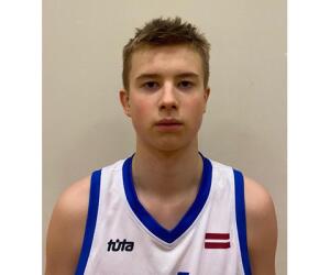 Henrijs Tavars basketball player