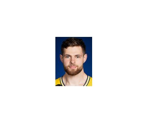 Hunter Dickinson basketball player photo 2