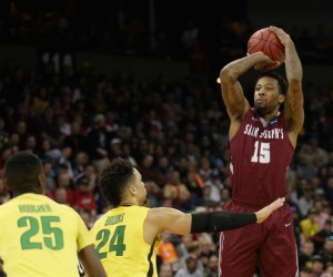 Isaiah Miles basketball player photo 1