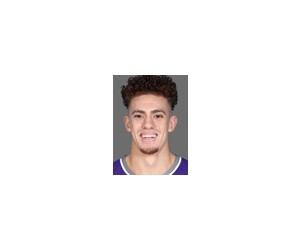 Isaiah Pineiro basketball player - SF