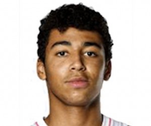 Izan Almansa Perez basketball player photo 1