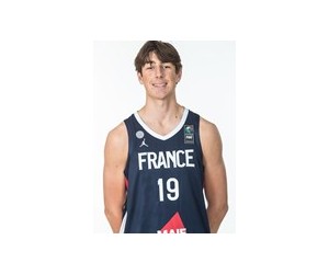 Izan Le Meut basketball player - C